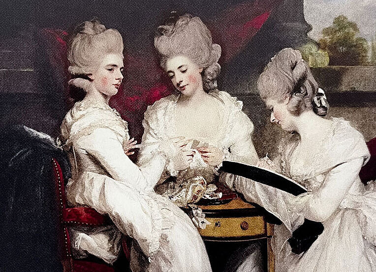 Drei Frauen im Barock-Zeitalter sitzen an einem Tisch und handarbeiten. Drei Frauen im Barock-Zeitalter sitzen an einem Tisch und handarbeiten.