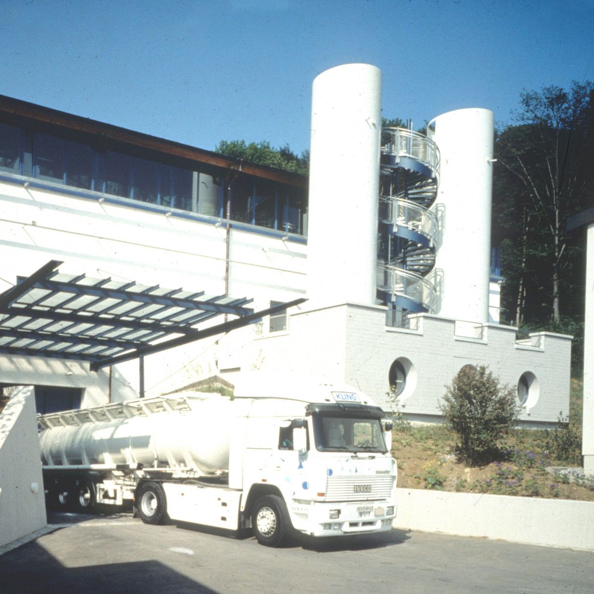 Außenansicht Entcarbonisierungsanlage im Egauwasserwerk 